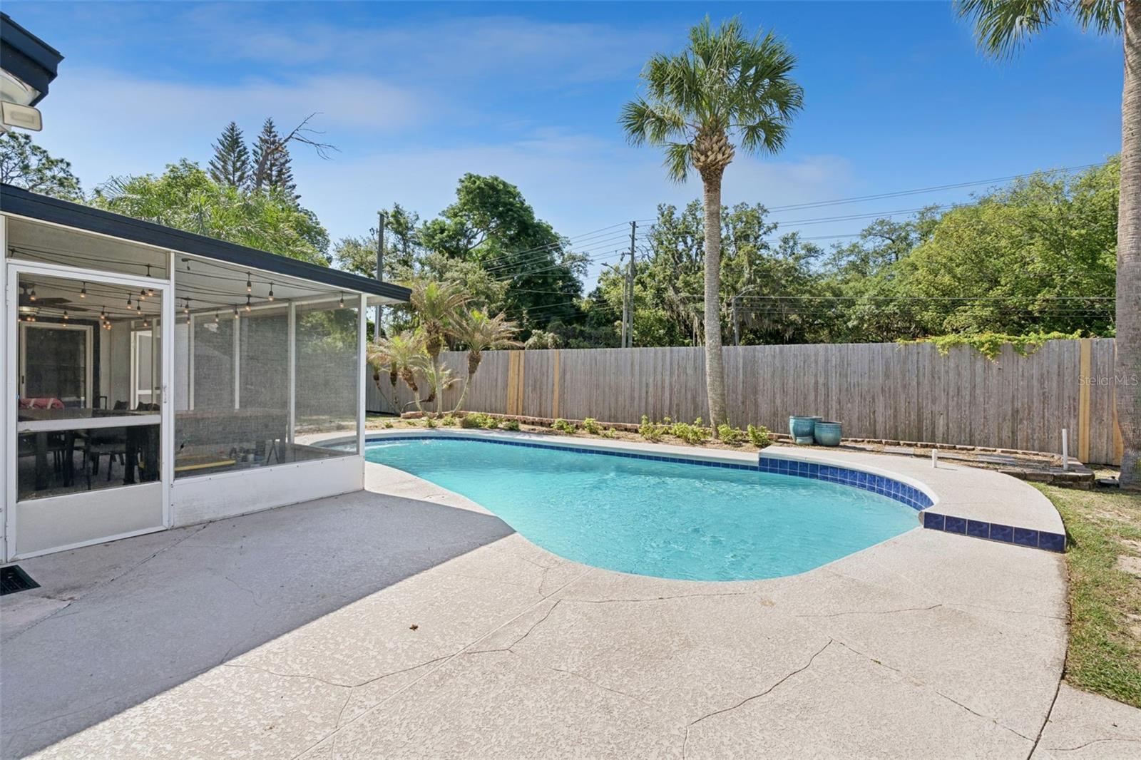 GROVE HILL - Residential