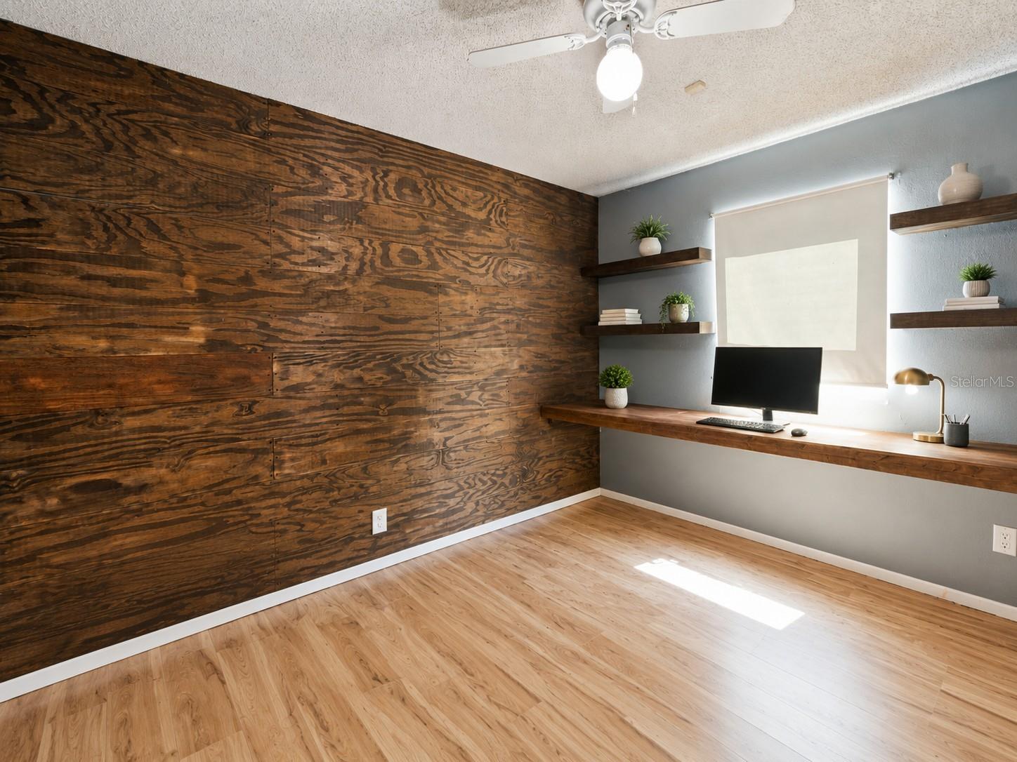 GROVE HILL - Residential