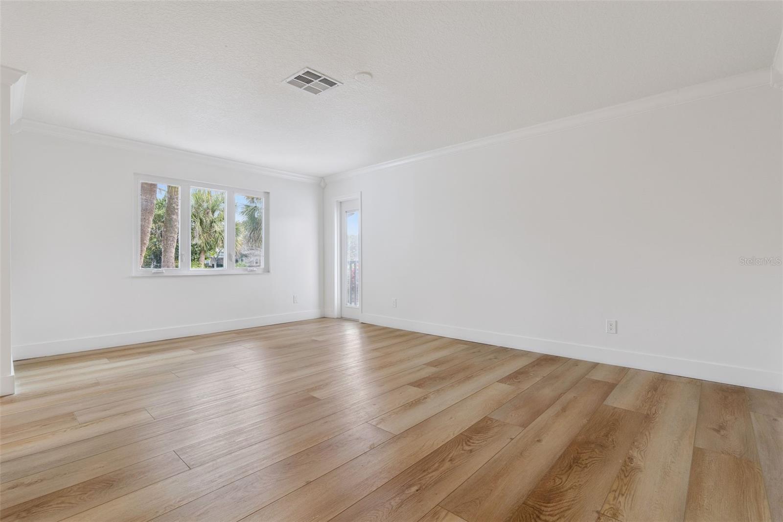 ULTRA VISTA CONDO - Residential