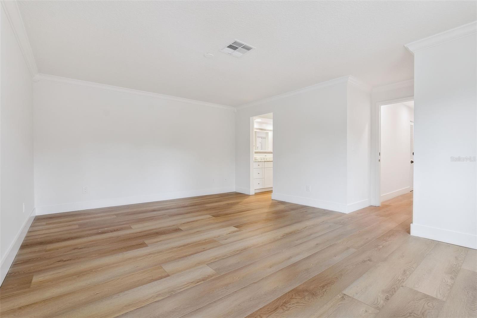 ULTRA VISTA CONDO - Residential