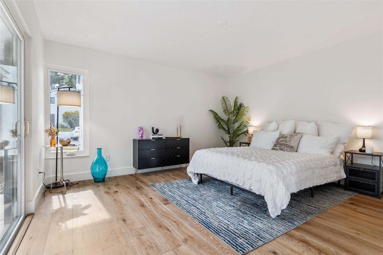 ULTRA VISTA CONDO - Residential