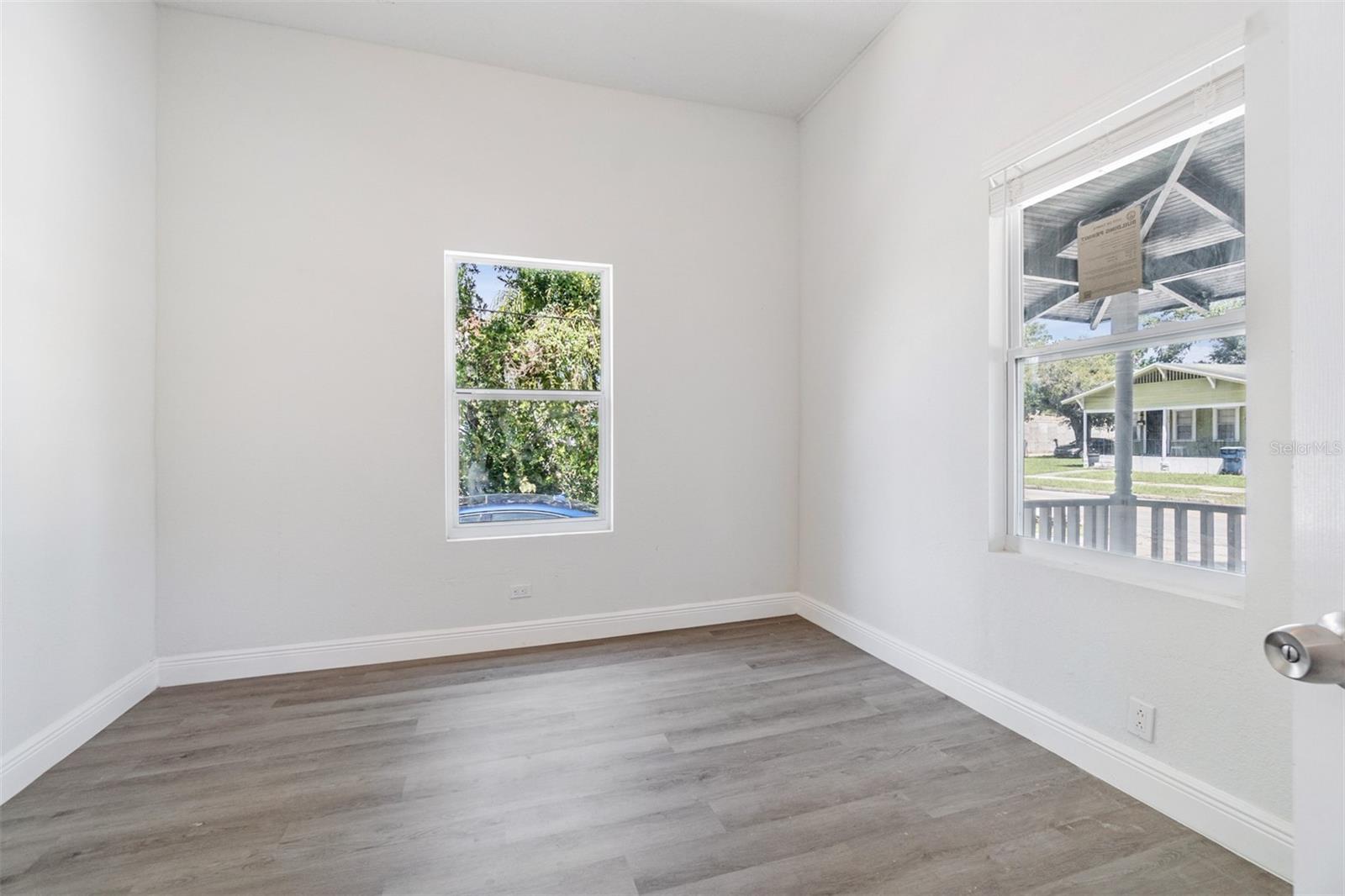 LA VERGNE 1ST ADD - Residential