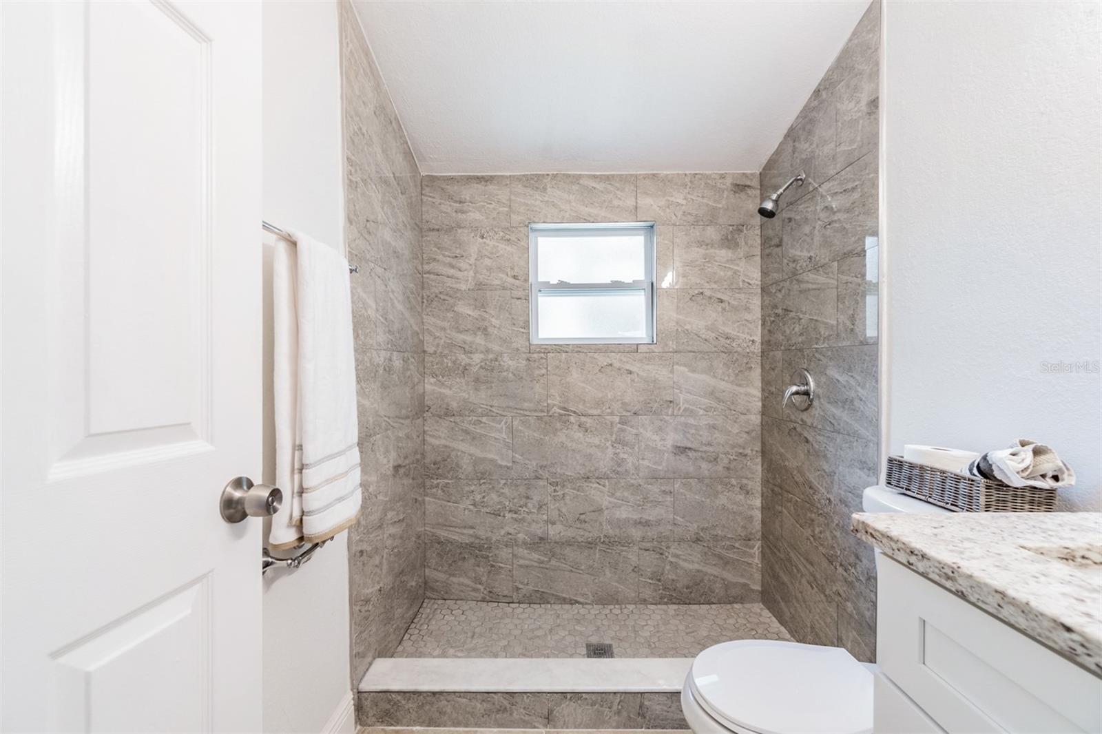 LA VERGNE 1ST ADD - Residential