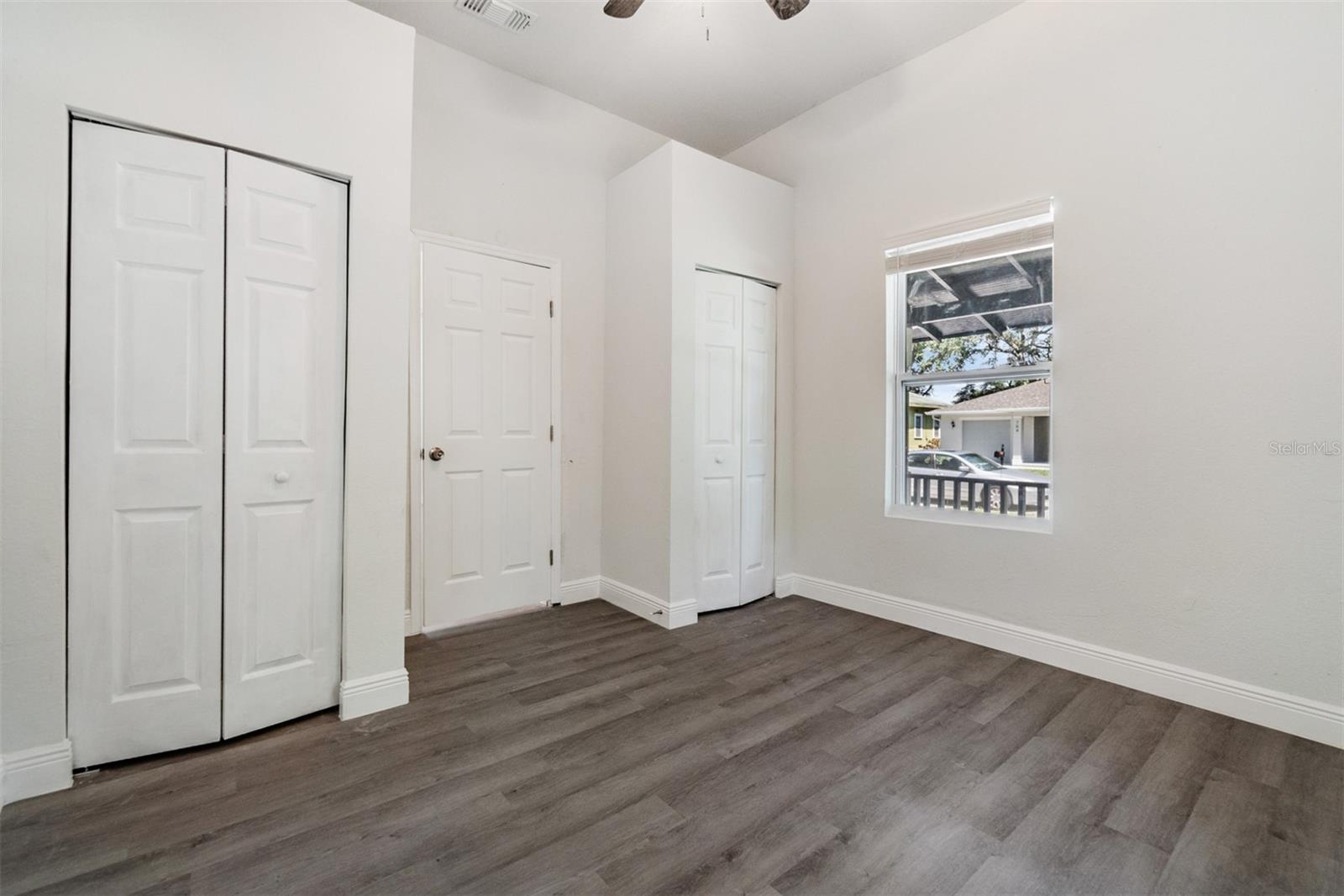 LA VERGNE 1ST ADD - Residential