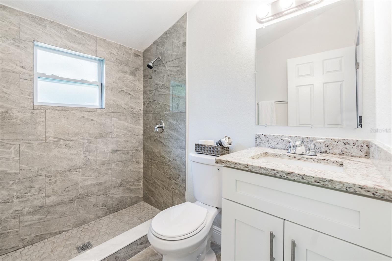 LA VERGNE 1ST ADD - Residential