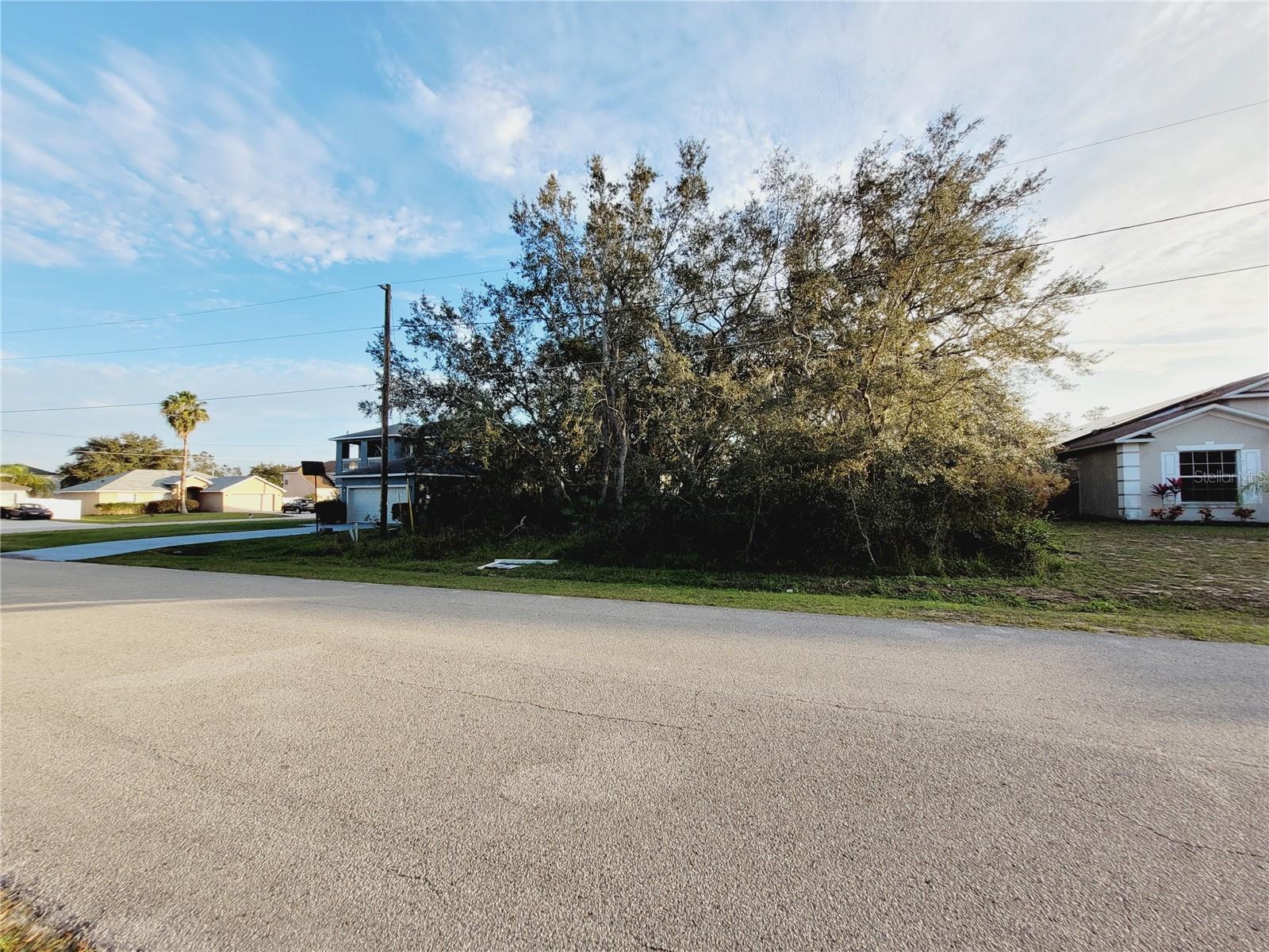 POINCIANA NBRHD 05 VILLAGE 07 - Land