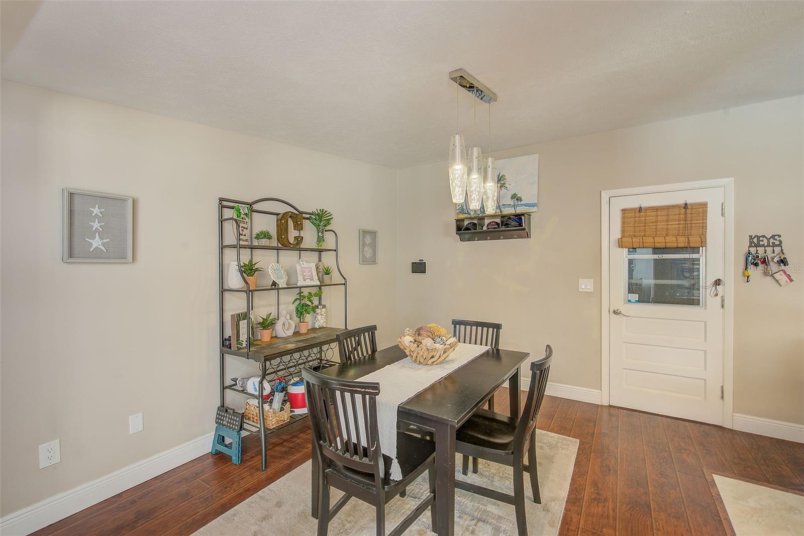 BELLEAIR MANOR - Residential