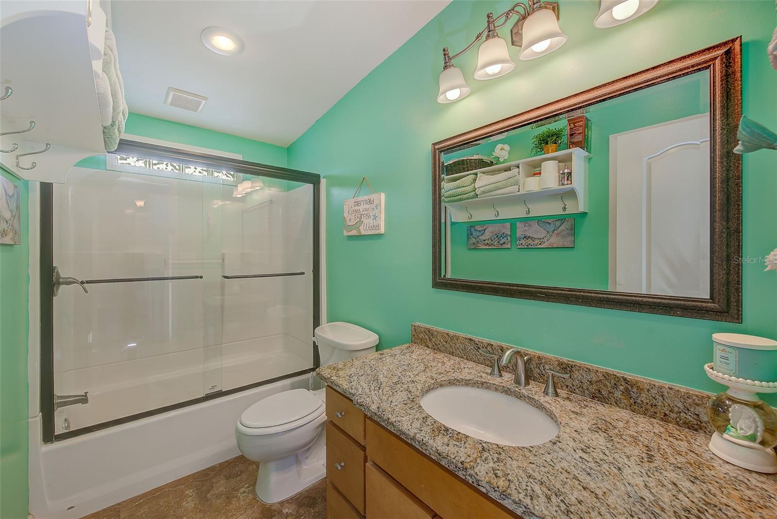 BELLEAIR MANOR - Residential