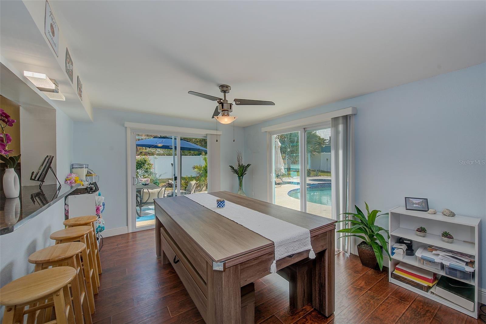 BELLEAIR MANOR - Residential