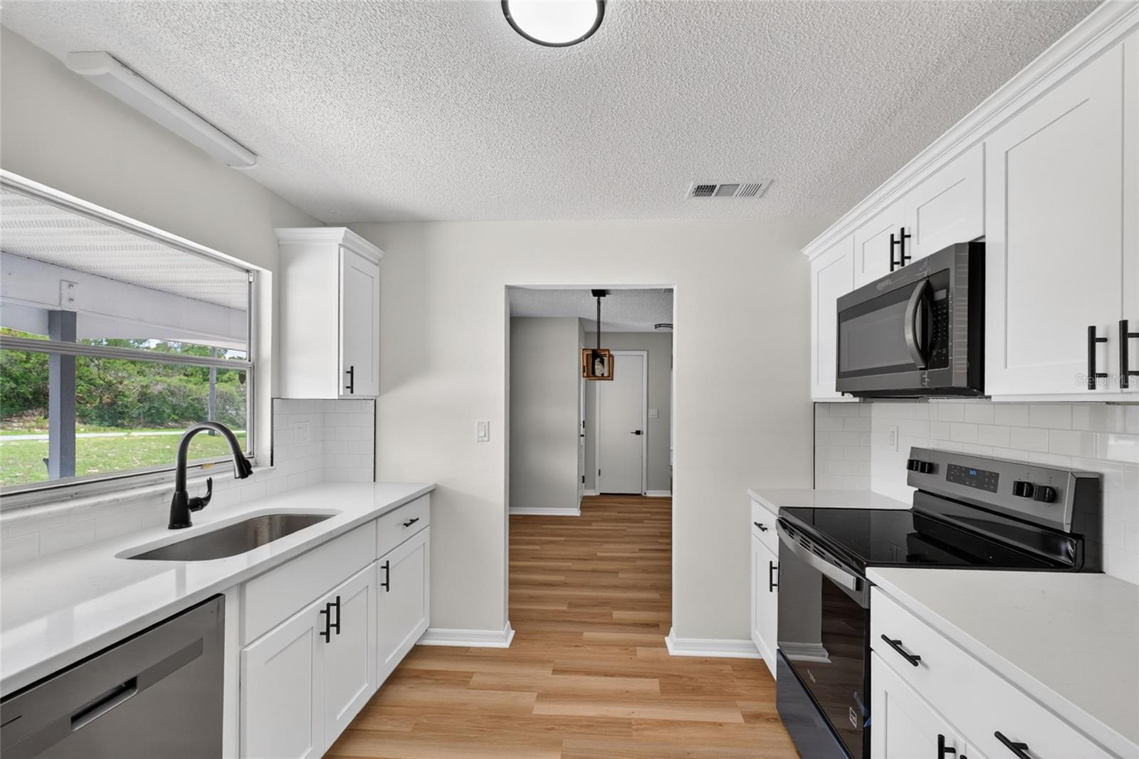 12071 DEEP CREEK DRIVE
