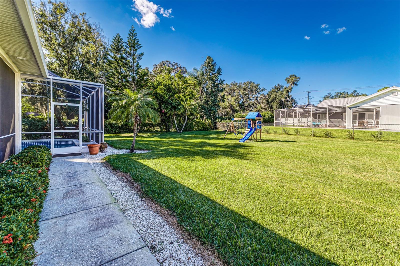 PARKVIEW LAKE ESTATES - Residential