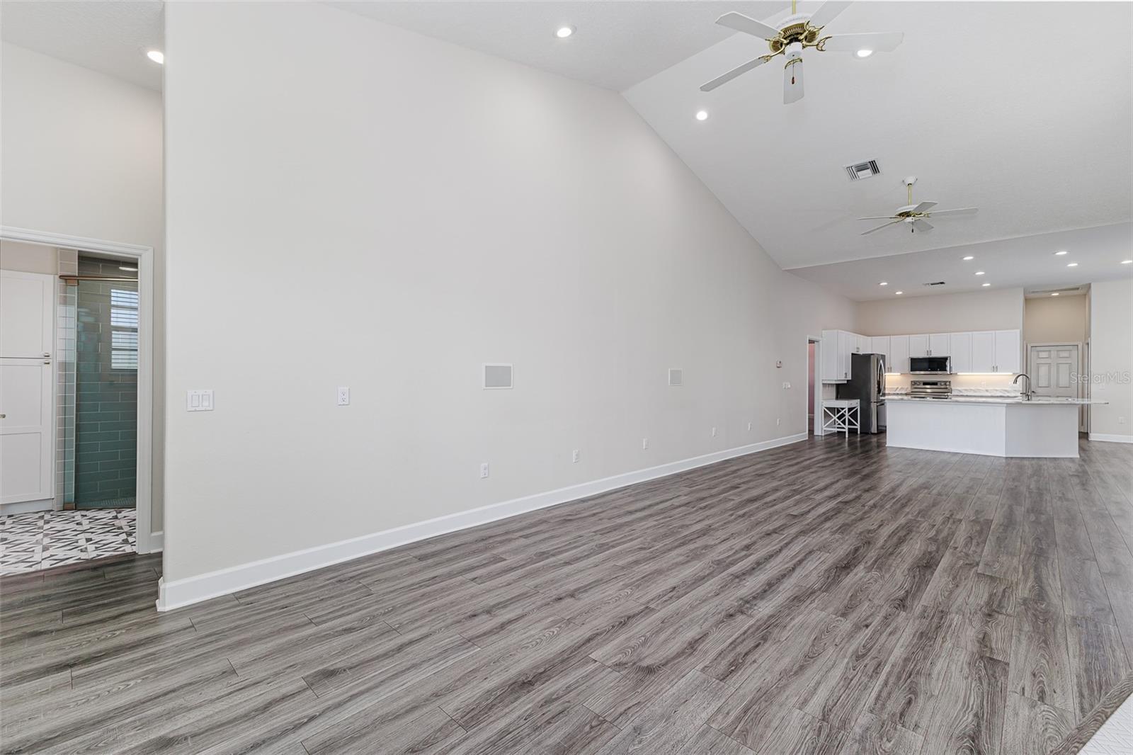 PARKVIEW LAKE ESTATES - Residential