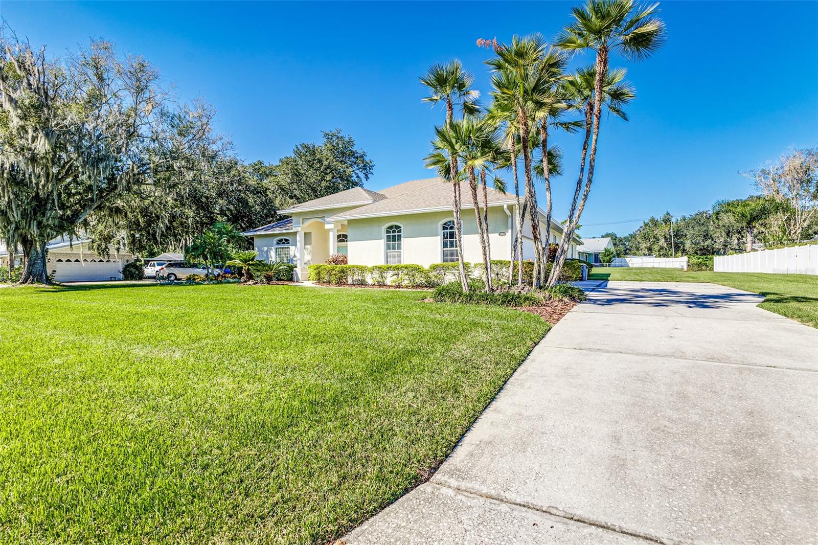 PARKVIEW LAKE ESTATES - Residential