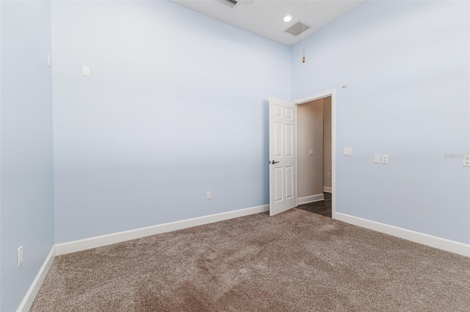 PARKVIEW LAKE ESTATES - Residential