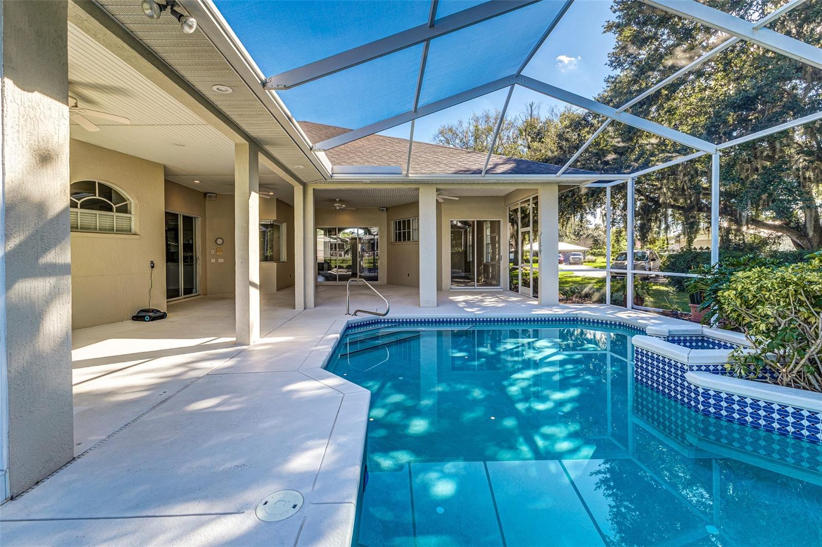 PARKVIEW LAKE ESTATES - Residential