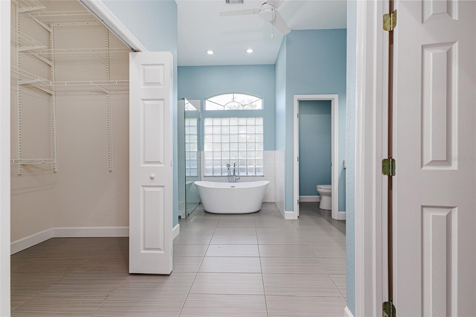 PARKVIEW LAKE ESTATES - Residential