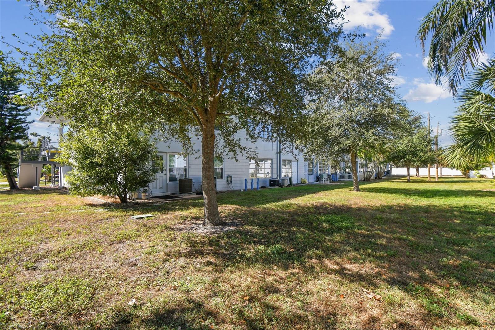 CLEARVIEW OAKS PARADISE - Residential