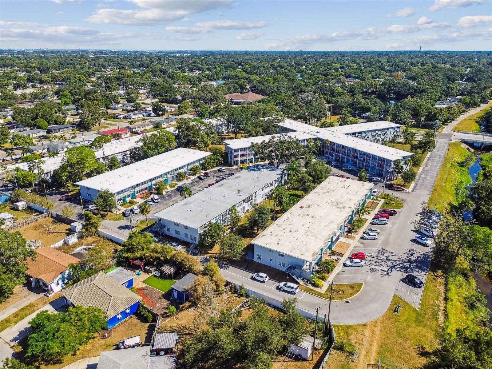 CLEARVIEW OAKS PARADISE - Residential