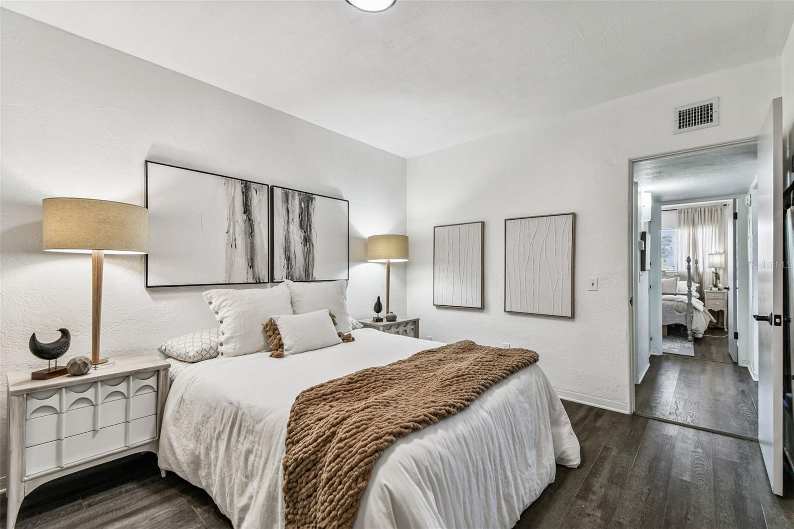 CLEARVIEW OAKS PARADISE - Residential