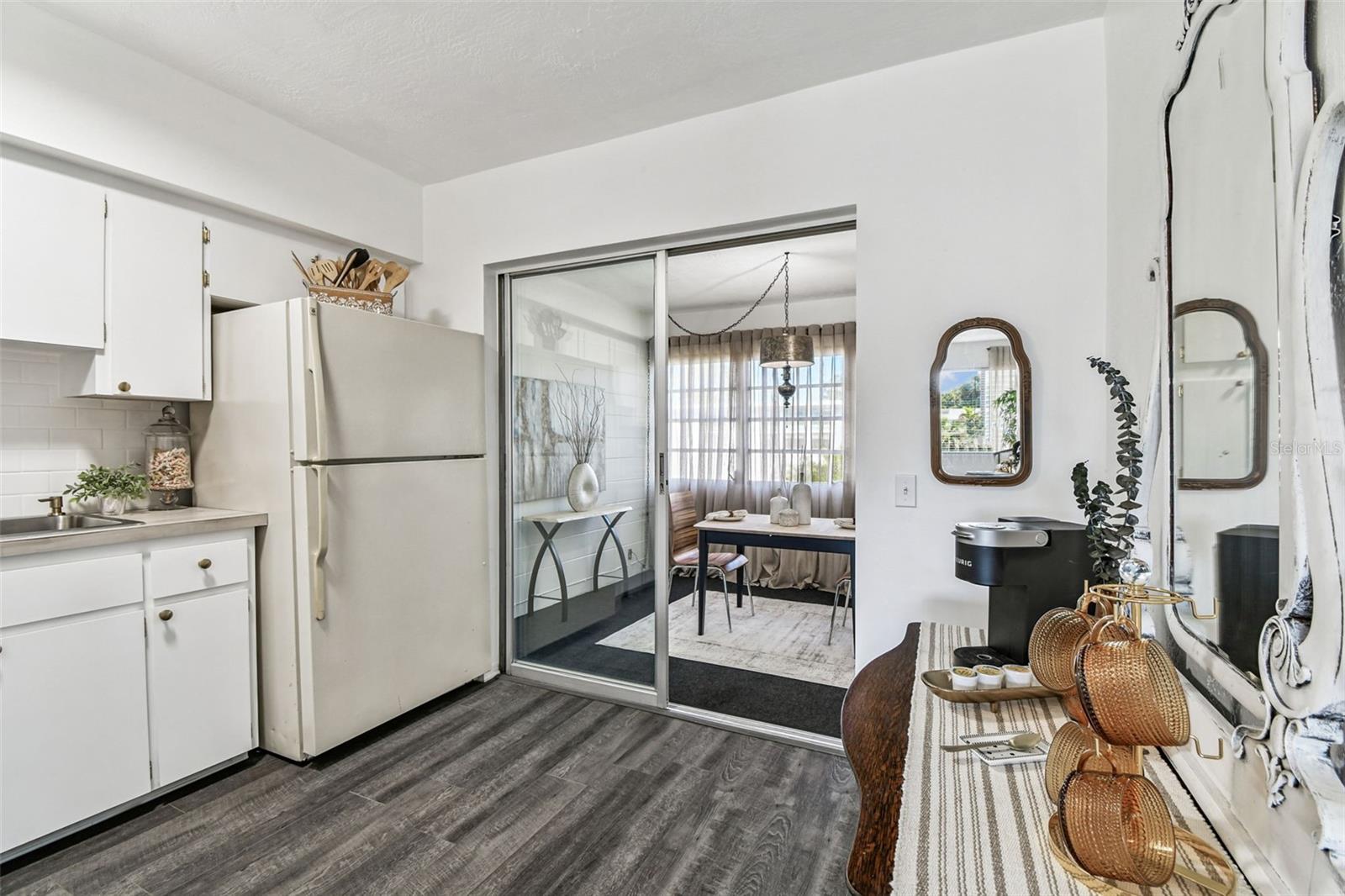 CLEARVIEW OAKS PARADISE - Residential