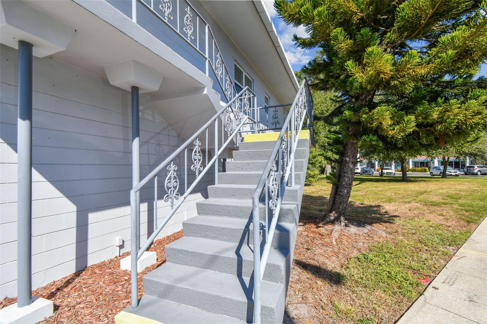 CLEARVIEW OAKS PARADISE - Residential