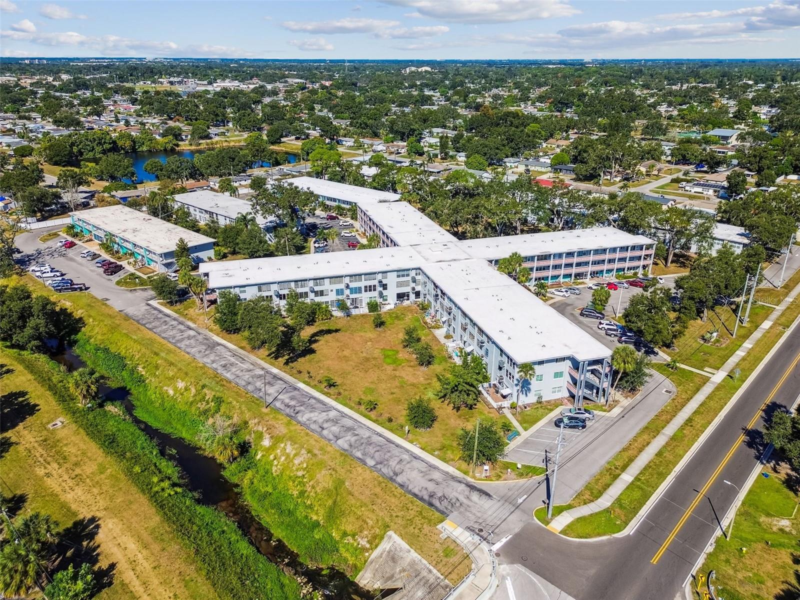 CLEARVIEW OAKS PARADISE - Residential