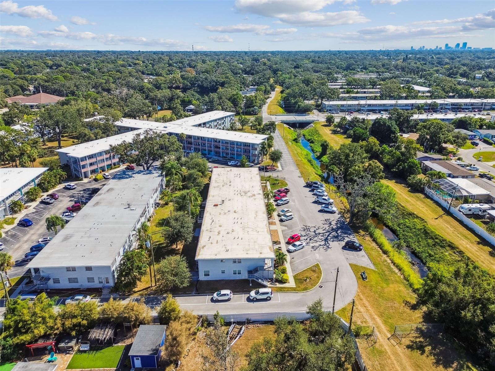 CLEARVIEW OAKS PARADISE - Residential