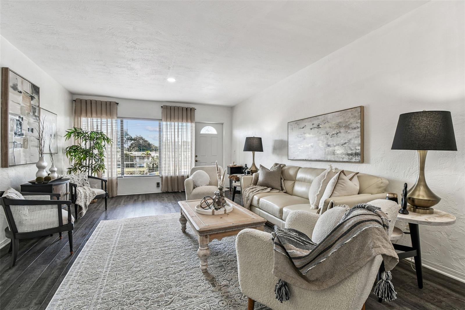 CLEARVIEW OAKS PARADISE - Residential