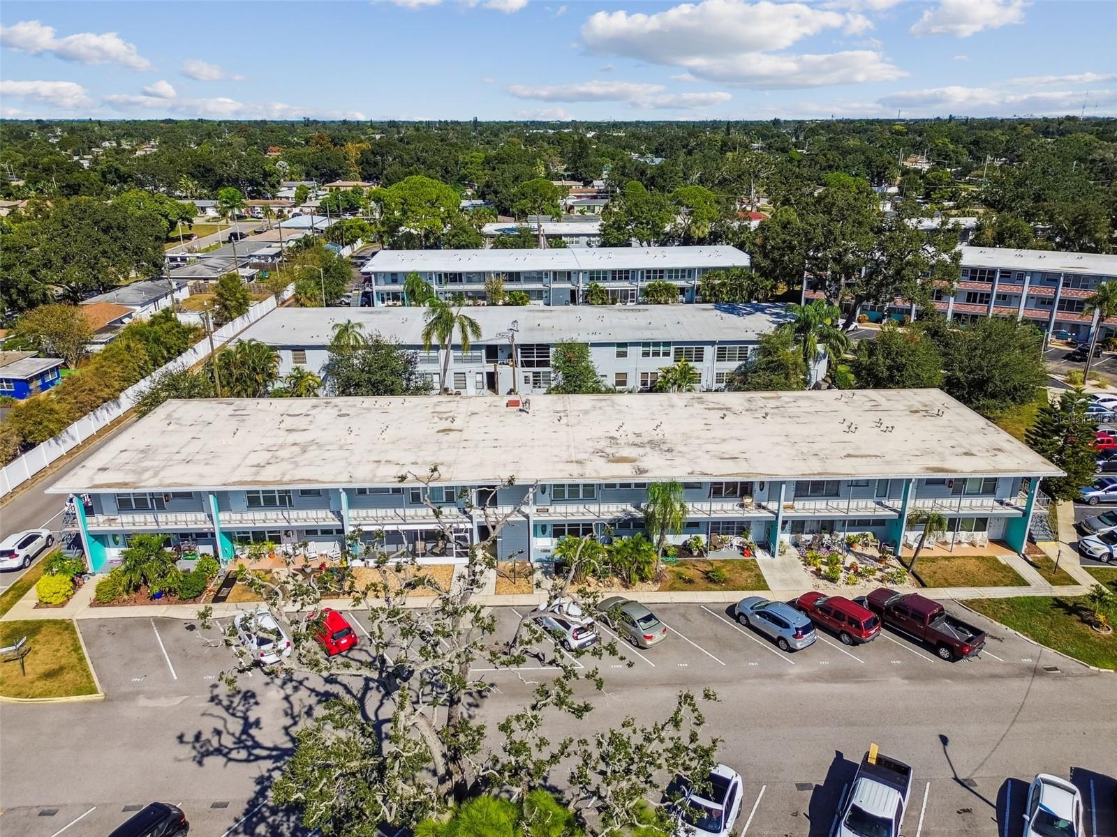 CLEARVIEW OAKS PARADISE - Residential