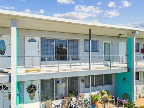 5861 42ND TERRACE N 1712 KENNETH CITY FL 33709