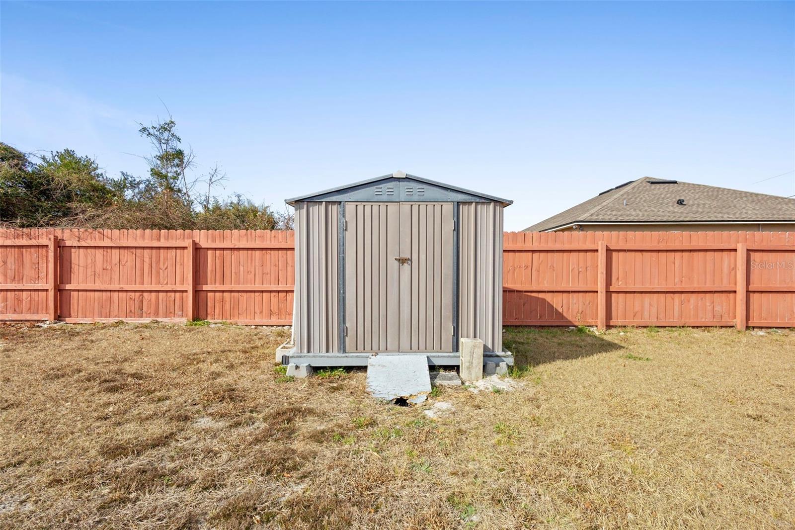 DELTONA LAKES UNIT 32 - Residential