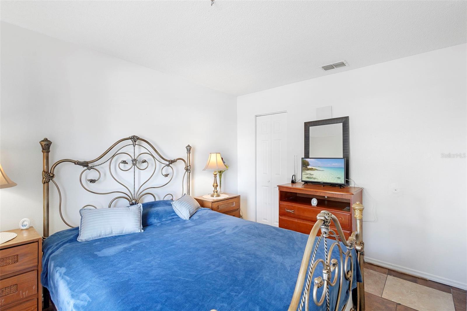 DELTONA LAKES UNIT 32 - Residential