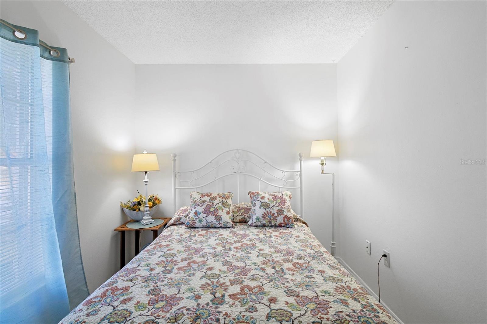 DELTONA LAKES UNIT 32 - Residential