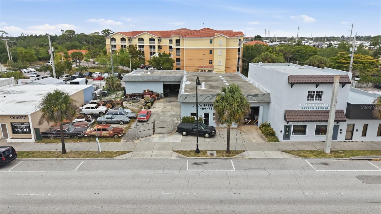 VENICE EDGEWOOD SEC OF - Commercial Sale