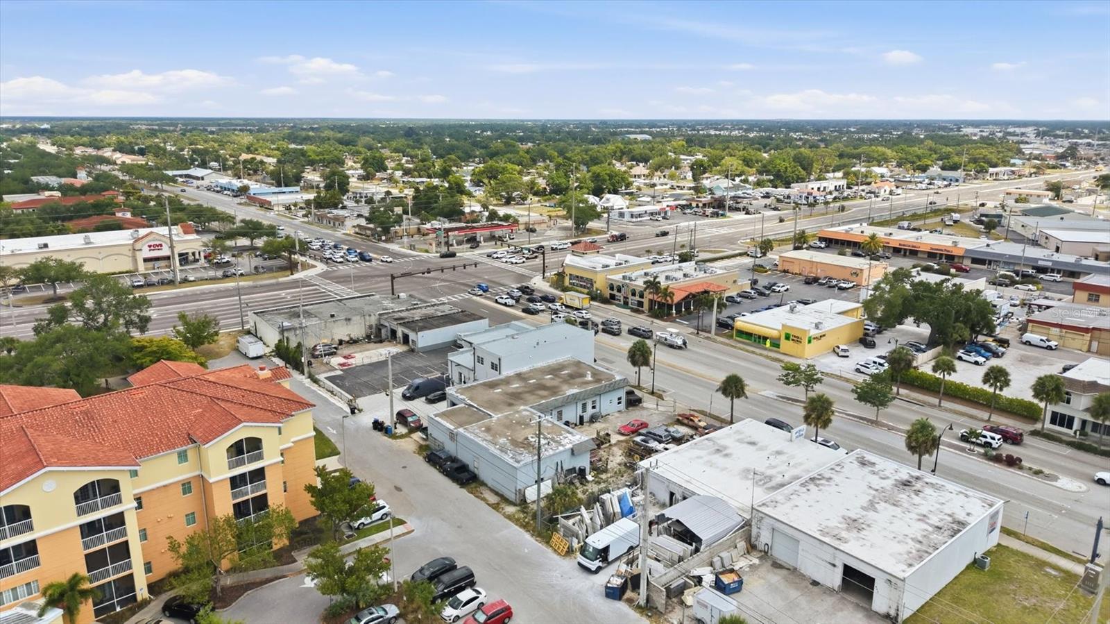 VENICE EDGEWOOD SEC OF - Commercial Sale