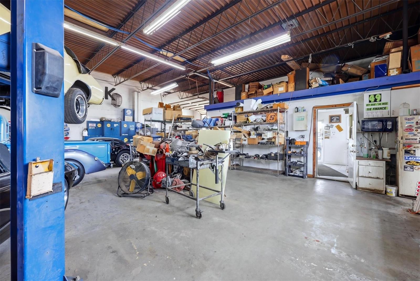VENICE EDGEWOOD SEC OF - Commercial Sale