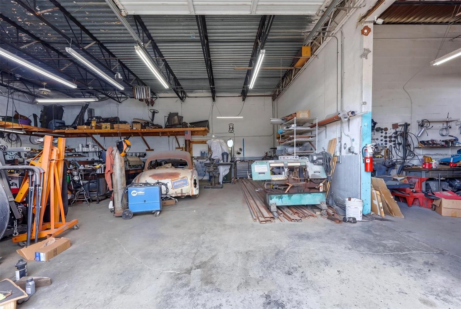 VENICE EDGEWOOD SEC OF - Commercial Sale