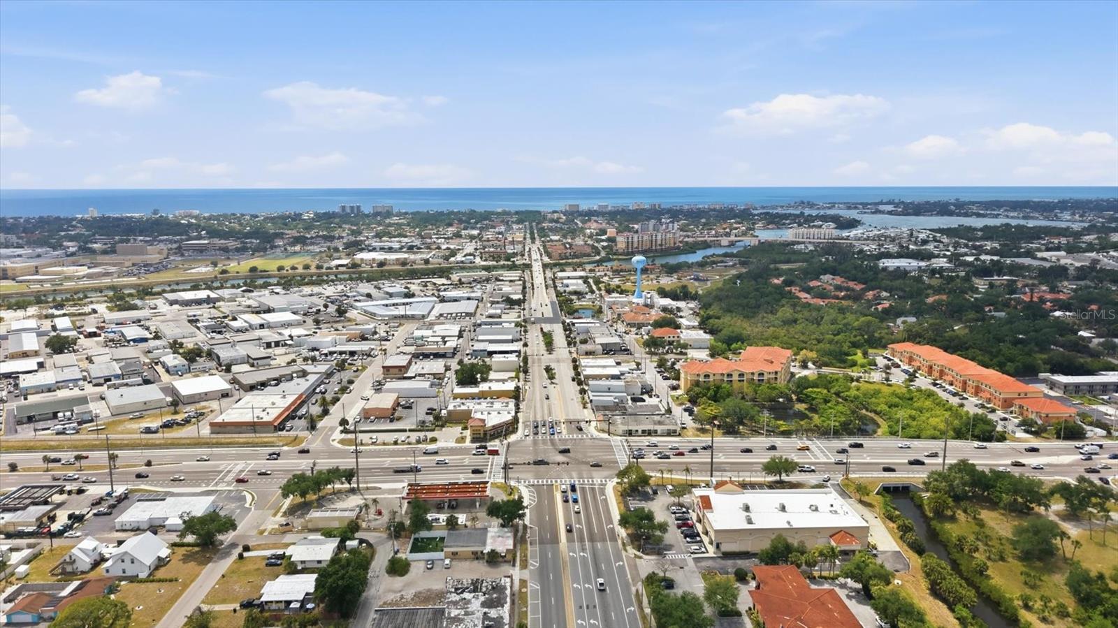 629 E VENICE AVENUE