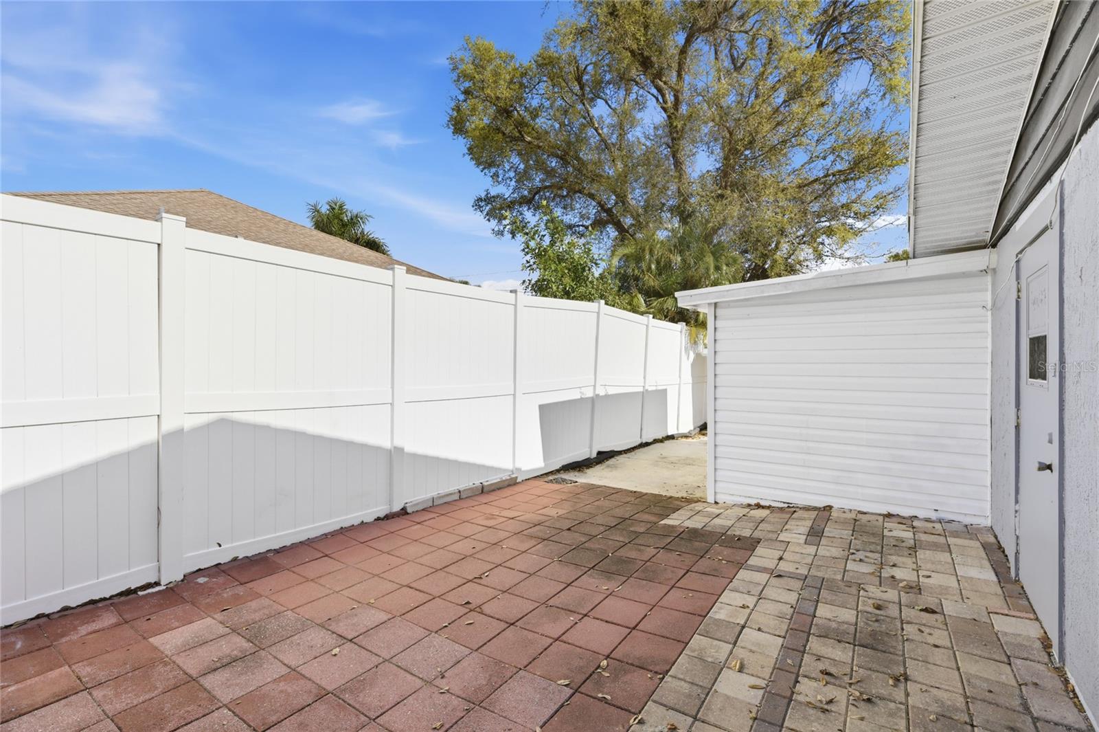 SOUTH VENICE - Residential