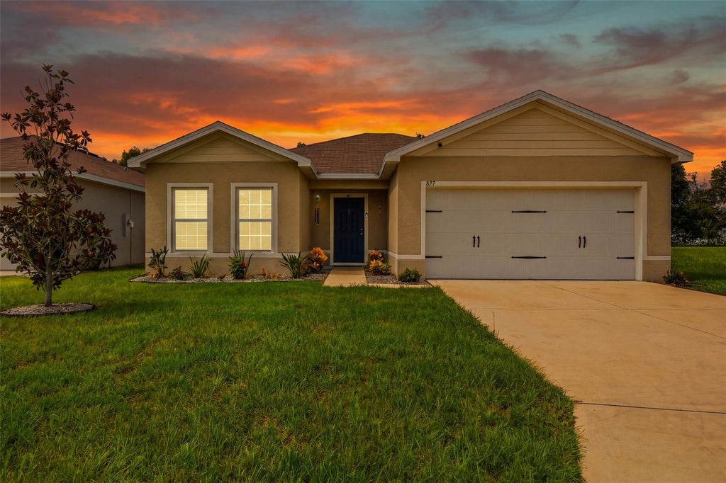 Photo of 877 Eagle Rock Terrace, Winter Haven, FL 33880 (MLS # TB8536588)