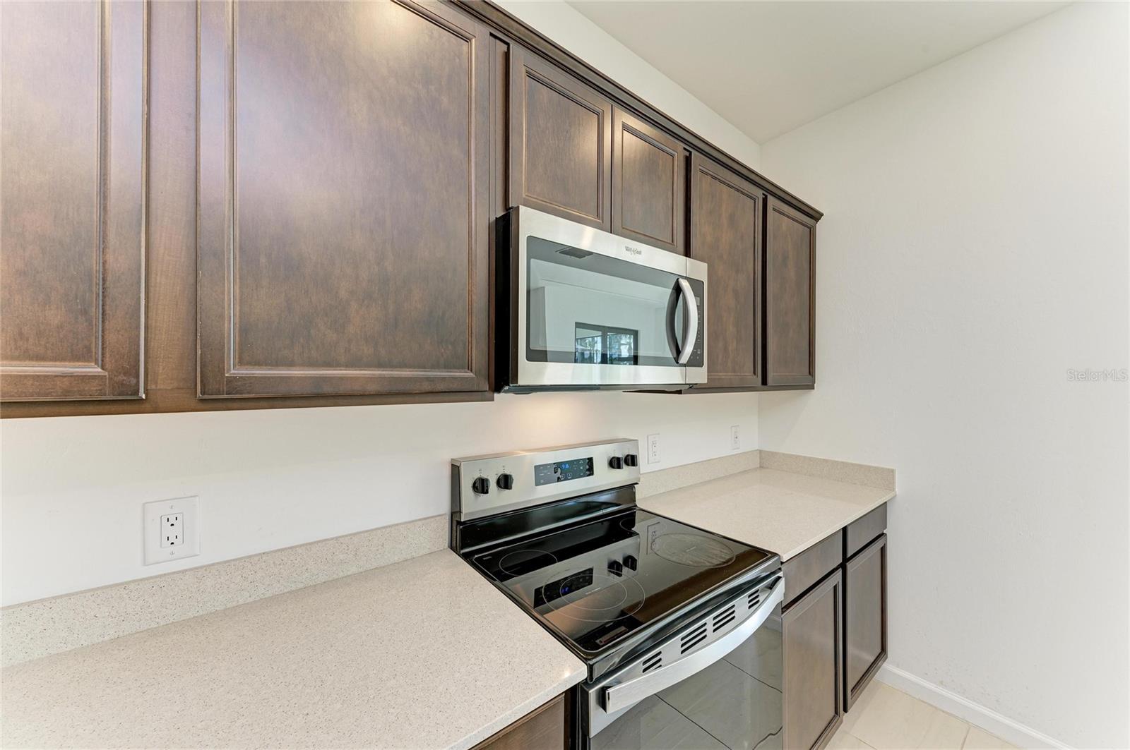 SAPPHIRE POINT PH IVA & IVB - Residential