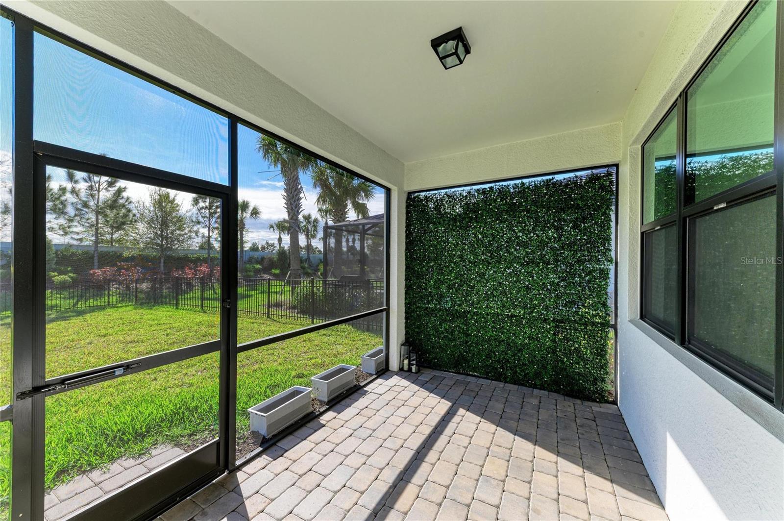 SAPPHIRE POINT PH IVA & IVB - Residential