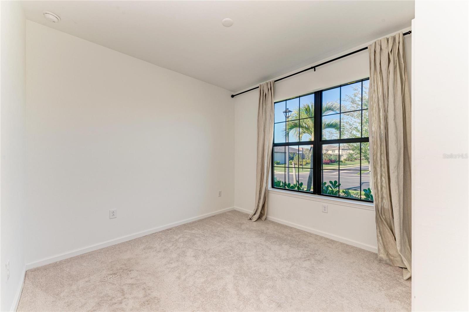 SAPPHIRE POINT PH IVA & IVB - Residential