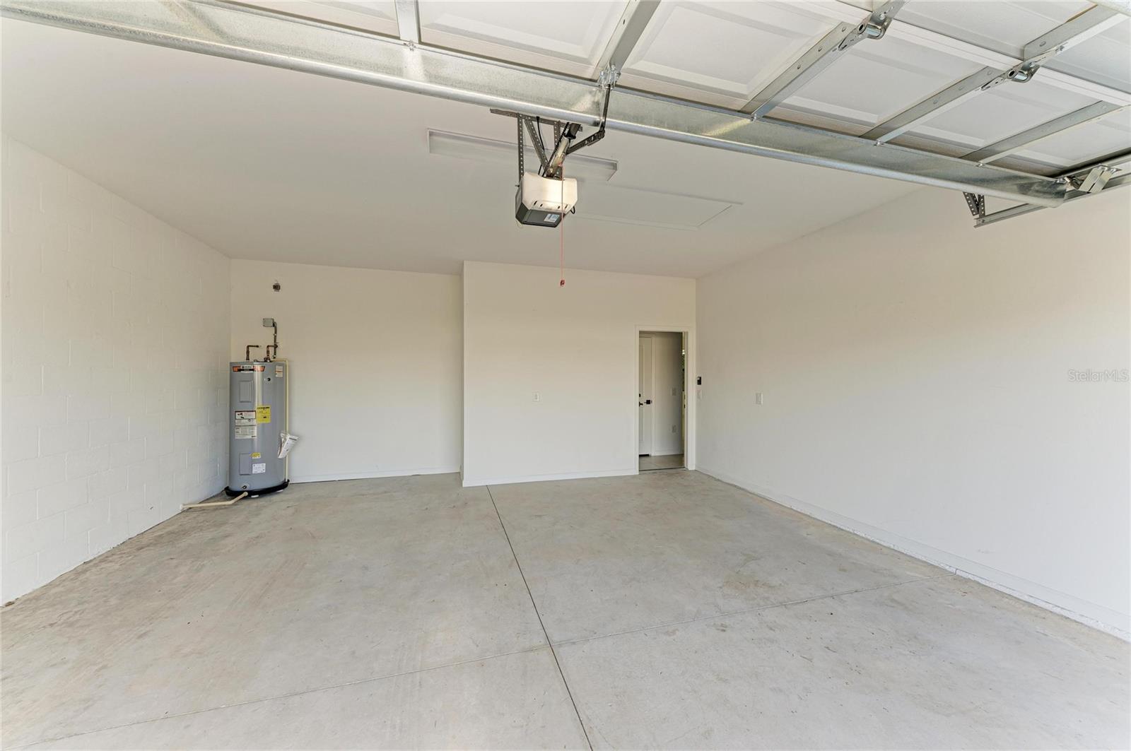 SAPPHIRE POINT PH IVA & IVB - Residential