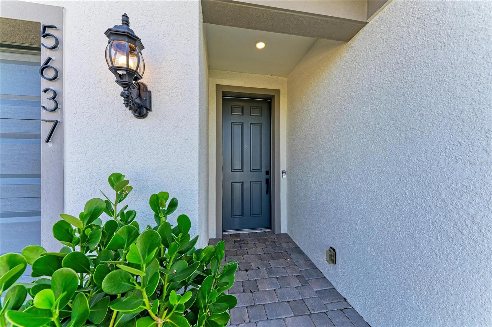 SAPPHIRE POINT PH IVA & IVB - Residential