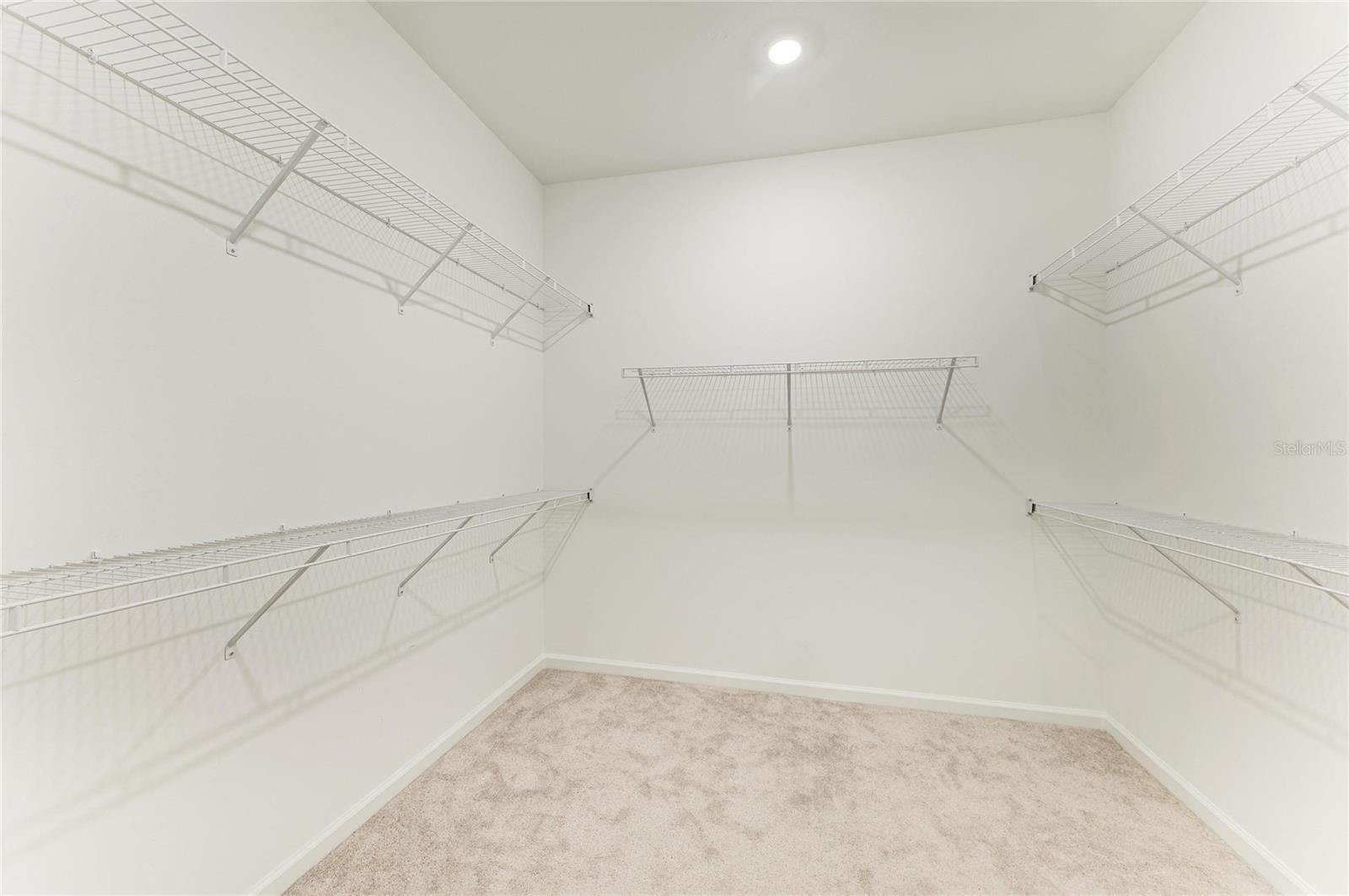 SAPPHIRE POINT PH IVA & IVB - Residential