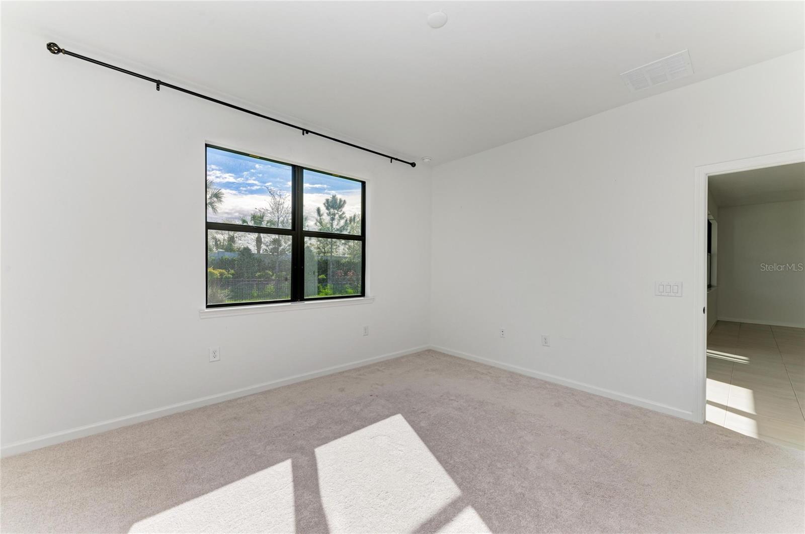 SAPPHIRE POINT PH IVA & IVB - Residential