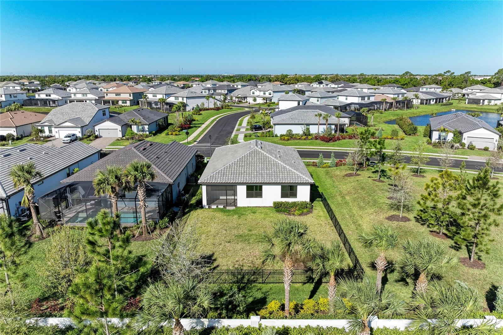 SAPPHIRE POINT PH IVA & IVB - Residential