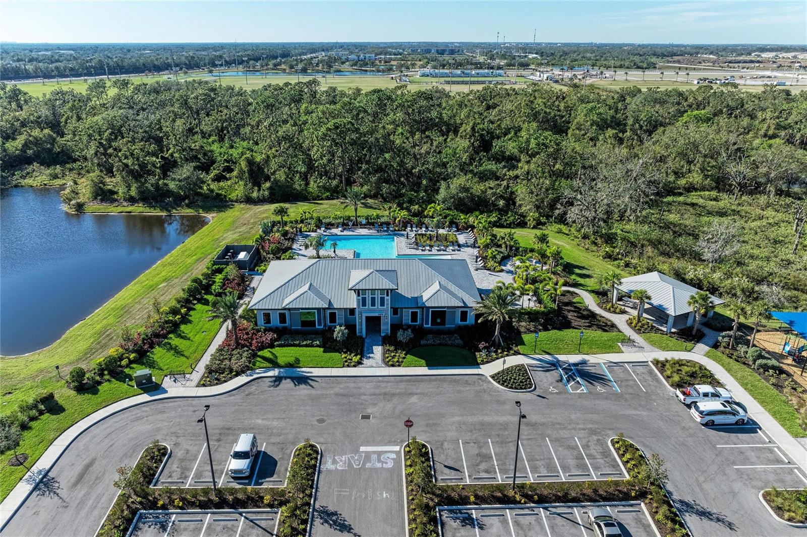 SAPPHIRE POINT PH IVA & IVB - Residential