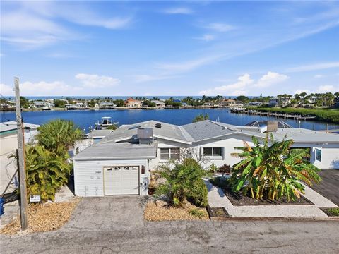 462 63RD STREET HOLMES BEACH FL 34217